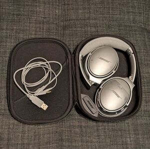 Bose QC35